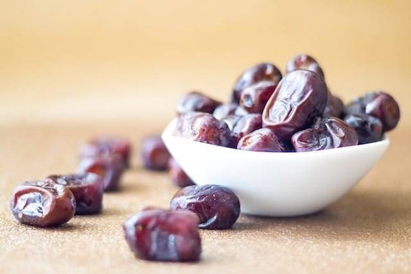 Comment sont fabriquées les dattes dans les déserts?